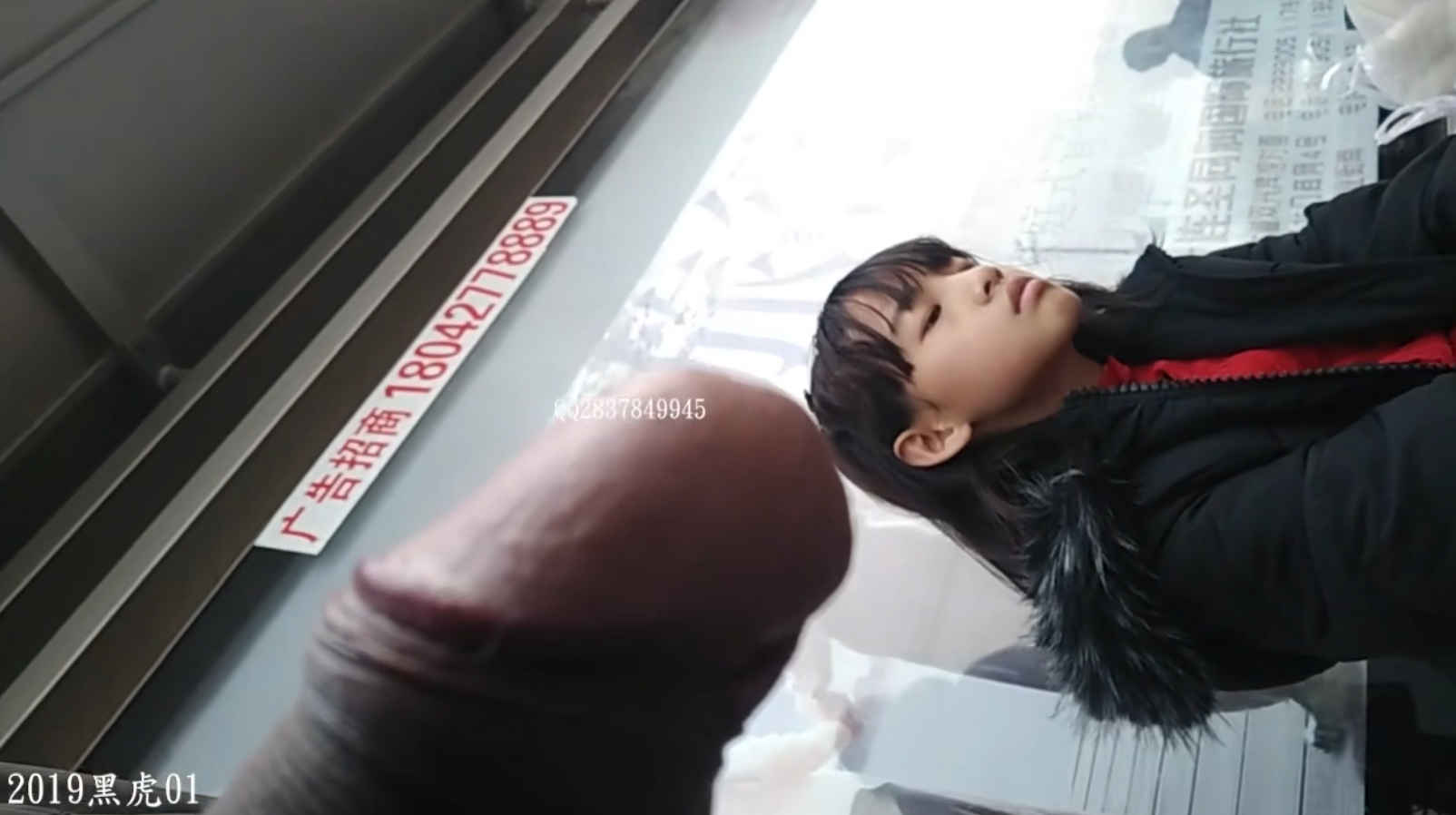 黑虎系列，街头露屌让女孩摸（34.82G）